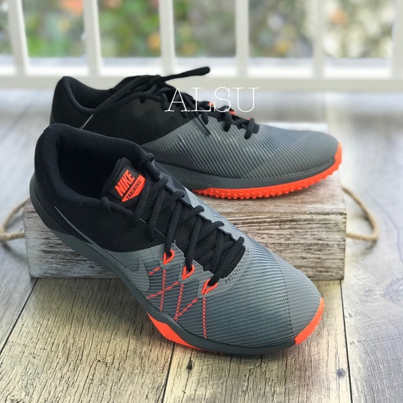 nike retaliation tr orange